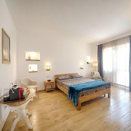 Cozy Guest House Downtown Olbia Eksteriør bilde