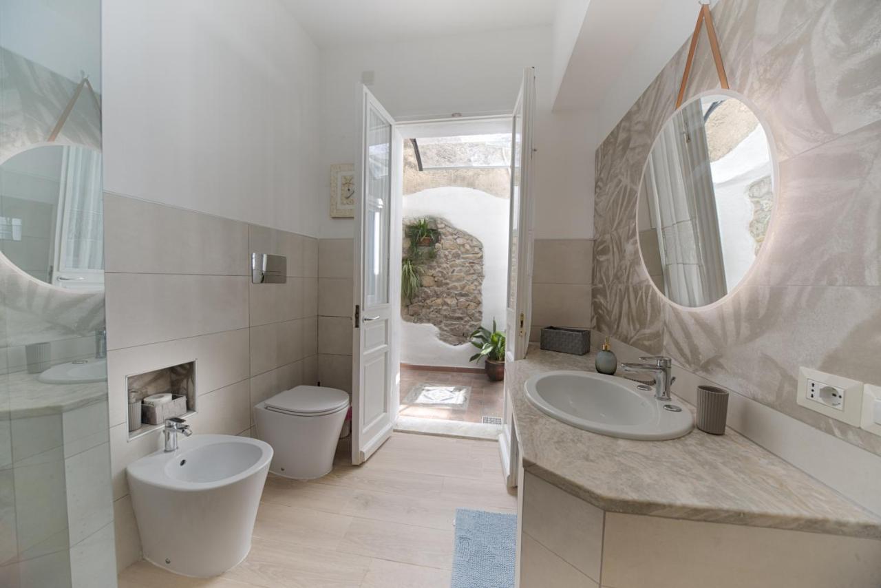Cozy Guest House Downtown Olbia Eksteriør bilde