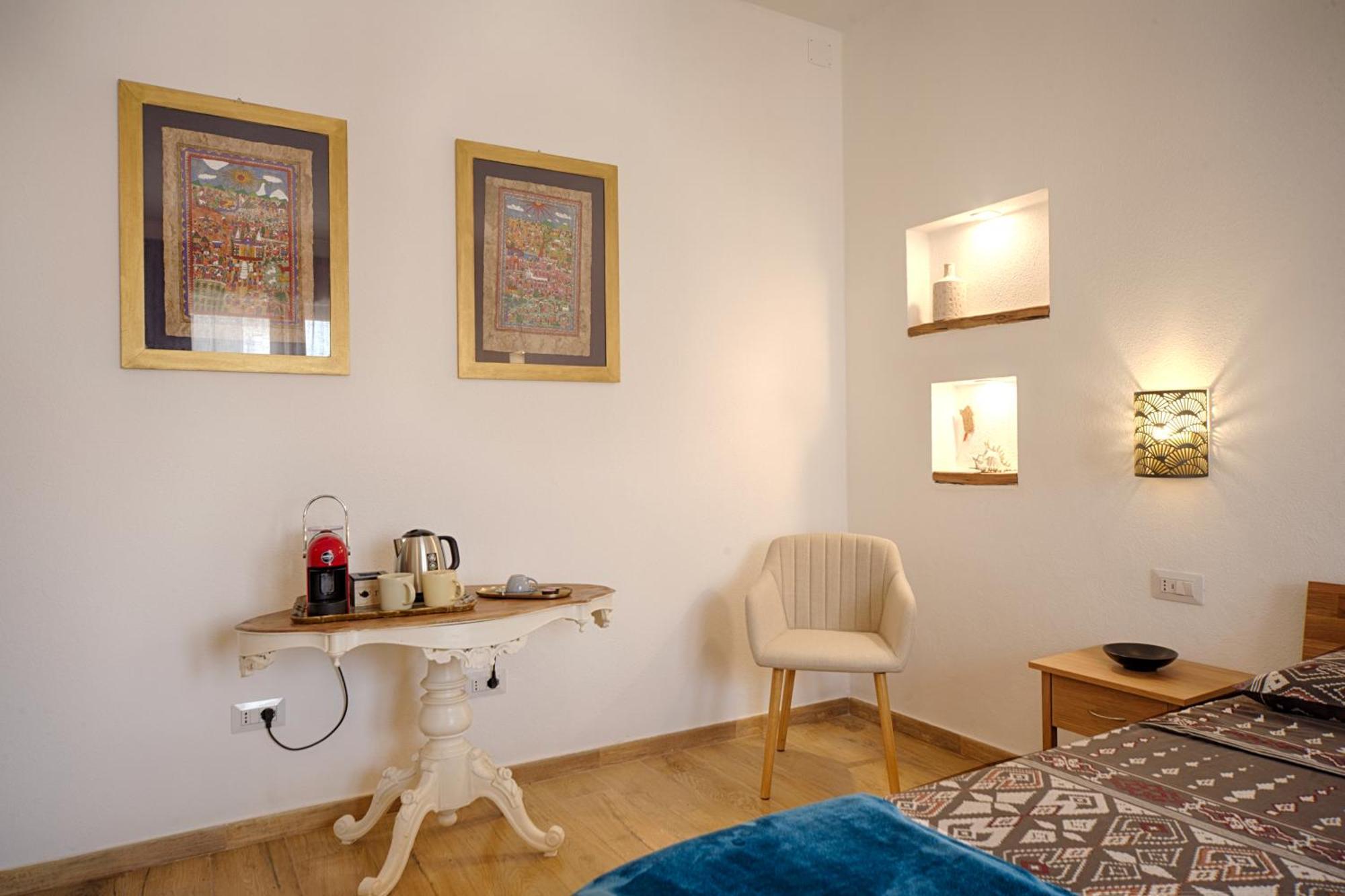 Cozy Guest House Downtown Olbia Eksteriør bilde